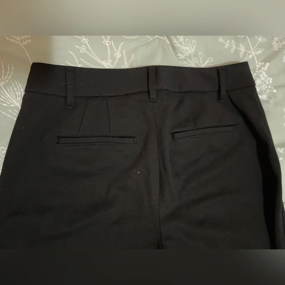 WHBM The Tapered Ankle Black Pants Size 2 - Picture 8 of 8